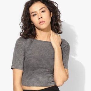 *Topshop Gray Ribbed Knit Raw Edge Crop Top Size 8